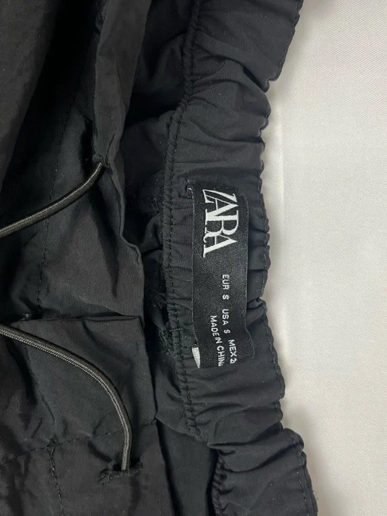 ZARA Black Nylon Jogger Pants Elastic Hem Lightweight Streetwear Size S - Picture 3 of 3
